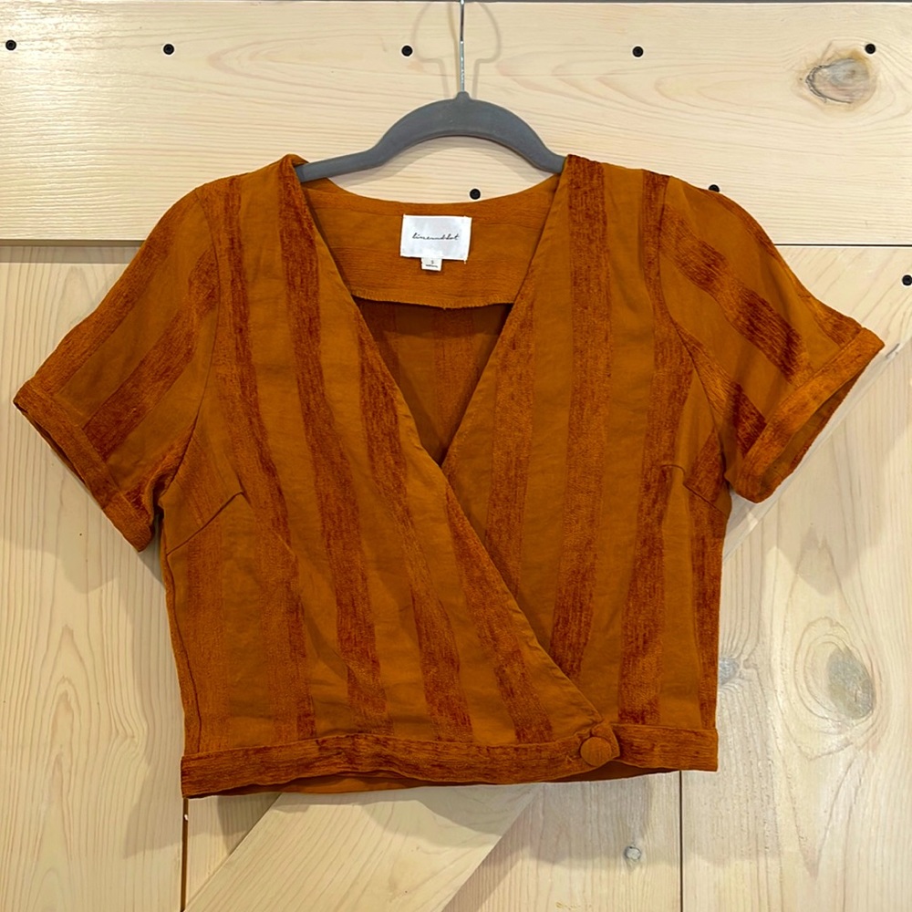 Crop burnt orange Line and Dot small top